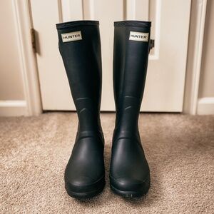 Black Matte Tall Hunter Boots Women's Size 8